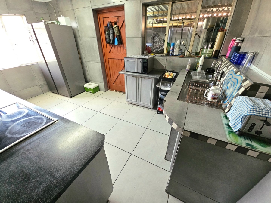 4 Bedroom Property for Sale in Strandfontein Village Western Cape